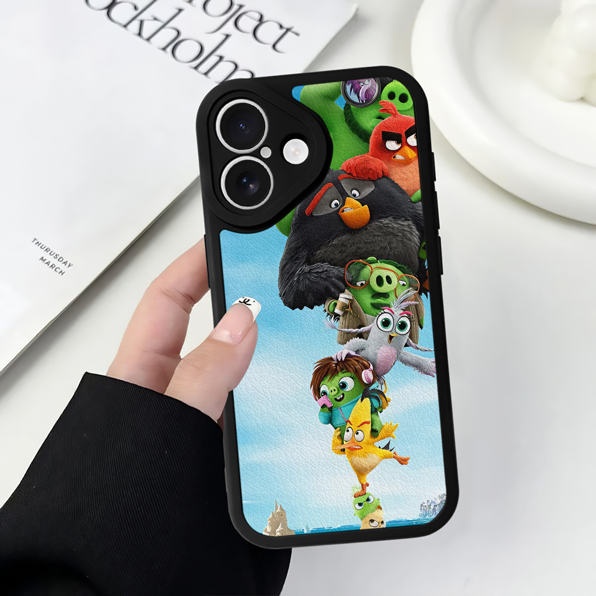 （画像用） Angry Birds アングリーバード 【iPhone 16シリーズ対応】シリコンスマホケース（レザー調） 材質：シリコン